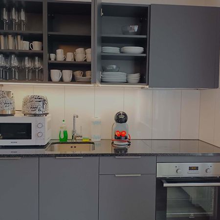 Henry'S Apartments インターラーケン エクステリア 写真