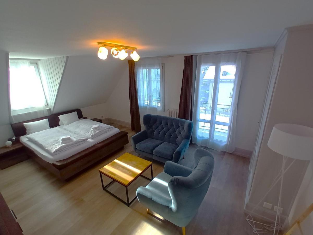 Henry'S Apartments インターラーケン エクステリア 写真
